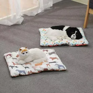 Giocattolo in peluche per animali con cuscino stampato dettaglio per tutte le stagioni.