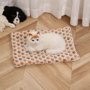 Cozy flannel pet blanket detail, soft double-sided fleece star print cat and dog sleeping mat.
