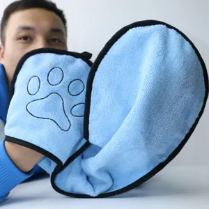 Thickened microfiber pet grooming glove for cats and dogs, water-absorbing bath cleaning towel.
