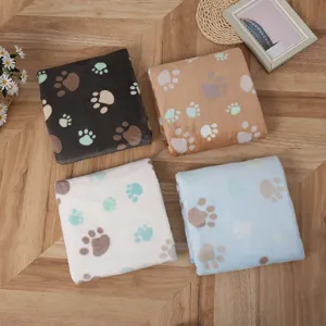 Pet Fleece Blanket Soft Warm Cat Dog Sleeping Mat Cute Paw Print Flannel Blanket Small Medium Large Pets Blanket Supplies