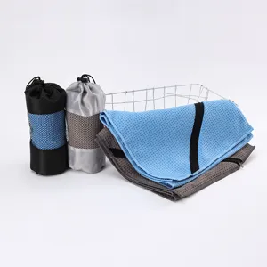 Microfiber Sports Towel Fast Drying Gym Towel With Zipper Pocket Portable Travel Workout Sweat Absorbent Fitness Towel