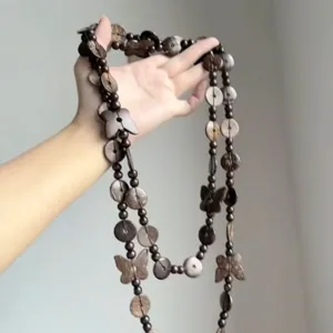 Nieuwe Chinese stijl houten kraal vlinder lange ketting, vintage dubbellaagse trui ketting voor dames