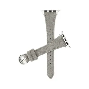Cinturino di ricambio in peluche grigio per Apple Watch, design sottile con fibbia argentata.