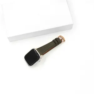 Donkergroene lederen vervangend horlogebandje met stijlvolle roségouden doorngesp voor horloges.