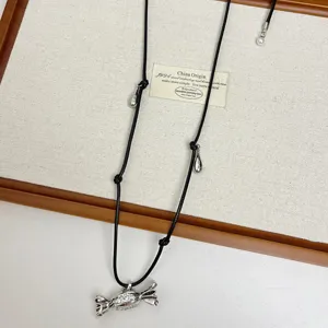 Collana con ciondolo a caramella argentata stile coreano da donna design di nicchia accessorio