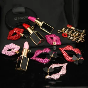 DIY Strass Lippenstift und Lippen Anhänger Zubehör für Handyhüllen, Schuhe und Dekoration.