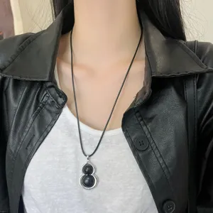 Long black gourd pendant necklace with double beads and silver frame for women fashion use