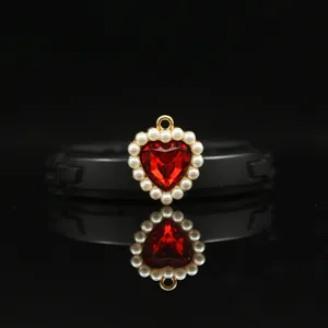 18mm alloy heart pearl gold pendant detail view, perfect for diy hair bows and apparel decoration.