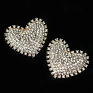 Heart rhinestone DIY accessories, sparkling crystal alloy patch for phone case and shoes charm view.