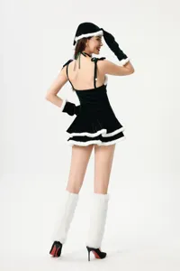 Ensemble de costume de Noel sexy en velours vert fonce avec bordure en fausse fourrure.