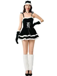 Costume de Noël sexy en velours pour femme, avec robe verte, bonnet et jambières duveteuses.