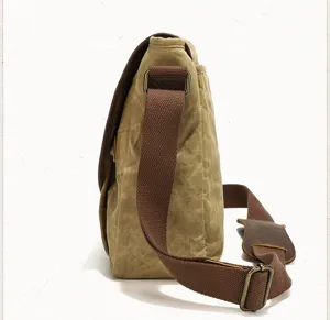 Canvas messenger bag for men, vintage shoulder bag with adjustable strap and flap.