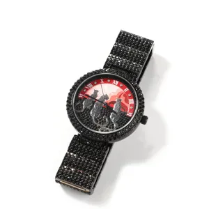 Montre à quartz en strass de luxe avec cadran léopard et bracelet noir scintillant étincelant.