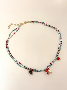 Collana a doppio strato di perline colorate estive con simpatici ciondoli di funghi.