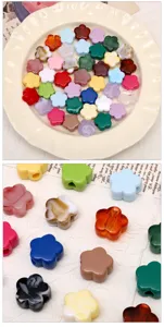 Cuentas de flores de acrílico de cinco pétalos coloridas para joyería DIY pulsera