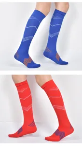 Herren Sport Kompressionssocken schnelltrocknend Laufen Basketball gestreifte Beinschutzsocken