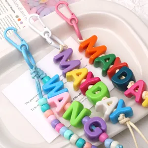 Porte-clés en perles de lettres colorées avec mousqueton, pendentif de sac DIY fait main.