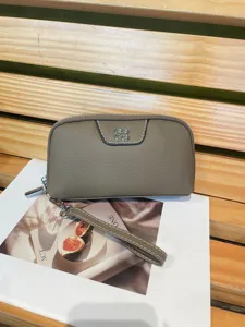 Genuine leather wristlet wallet for women, top layer cowhide clutch purse with clover charm.