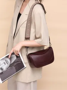 Bolso bandolera retro de piel vacuna auténtica para mujer con correa ancha tejida.