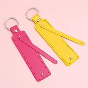 Porte-clés en cuir coloré avec anneau en métal accessoire cadeau mignon pour sac