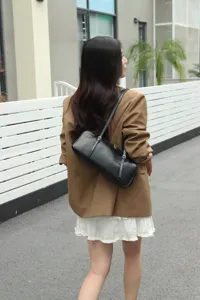 Black leather shoulder bag women underarm baguette hobo bag daily commuting fashion stylish.