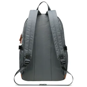 Casual gray backpack for students and daily commuting, featuring adjustable shoulder straps.