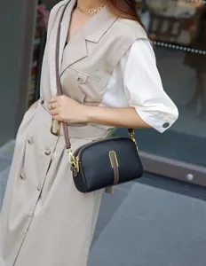 Borsa a tracolla in pelle nera da donna, elegante borsa a spalla minimalista in vera pelle bovina.