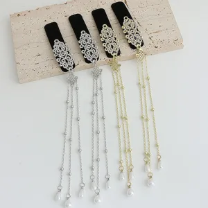 Exquisite Chinese style rhinestone hair clip with pearl tassel details, perfect for retro Hanfu.