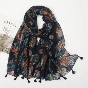 Retro ethnic floral print scarf for women, lightweight tassel shawl for travel and photography.