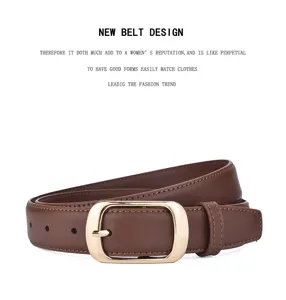 Cintura in vera pelle da donna con fibbia ad ardiglione dorata accessorio di moda elegante