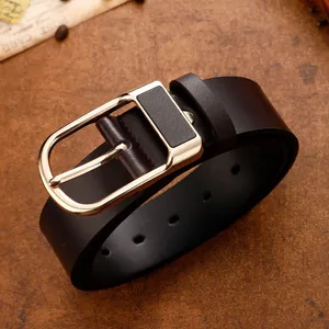 Men's brown leather belt featuring a stylish gold pin buckle designed for casual denim jeans.