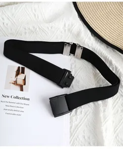 Detailed view of the black elastic stretch belt with a durable buckle for daily use.