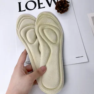 Solette interne da massaggio in peluche invernali, calde e traspiranti per scarpe comode.