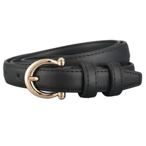 Minimalist black slim leather belt with a chic gold horseshoe buckle and double loops for jeans.