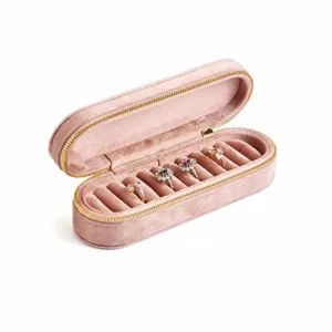 Roze fluwelen reis ringdoos draagbare kleine sieraden opbergdoos voor ringen oorbellen.