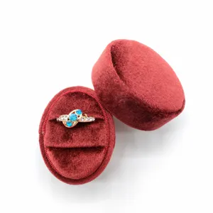 Rote Samt Ring Schatulle ovale Schmuck Aufbewahrungsbox Geschenk Display Etui Neu
