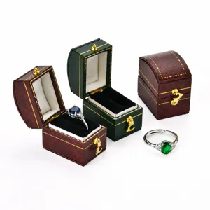 Vintage mini ring box portable jewelry storage box proposal ring box display case