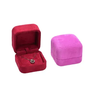 Luxus Samt Schmuckkästchen Set, rote Halskettenbox und lila Ring Aufbewahrung Display.