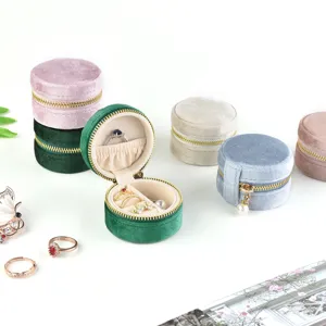 Mini ronde fluwelen ring sieraden opbergdoos draagbare reissieraden doos display hoofdaanzicht
