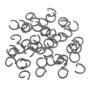 Graue Metall Biegeringe oeffenbar fuer DIY Handwerk, Schluesselanhenger und Schmuckzubehoer.