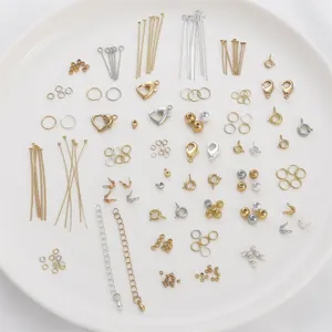 Set di accessori per bigiotteria DIY con chiusure a moschettone e anellini per bracciali.