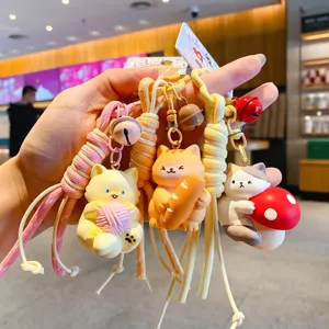 Niedliche Harz Cartoon Katze Schlüsselanhänger Kreativer Auto Schlüsselring Geflochtenes Seil Glocke Tasche Charm Anhänger Neuheit Tier Schlüsselhalter Geschenk Für Freunde