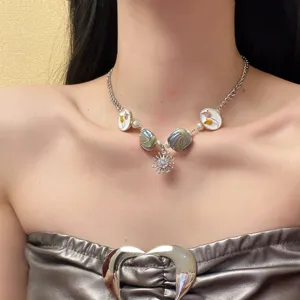 Snoepkleurige geëmailleerde knoop halsketting met zonneranger, vintage sleutelbeen ketting dames.