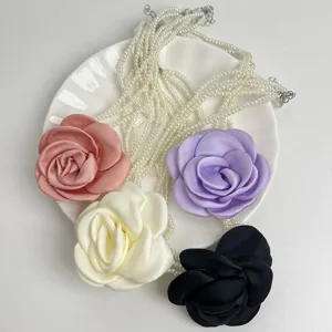Stoffen roos bloem meerlaagse parel choker ketting elegante mode sieraden voor vrouwen