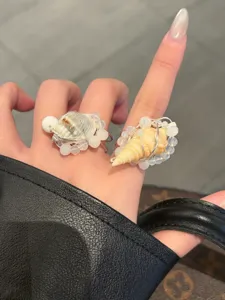 Handgemachte Muschel Perlen Draht Ringe für Damen, einzigartiger Strand Urlaub Schmuck.