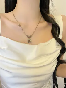 Prachtige zirkoon kralen schommelpaard hanger ketting mode sleutelbeen ketting detail