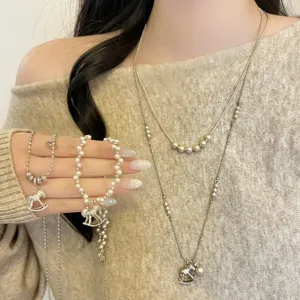 Niche Ontwerp Legering Kunstparel Kralen Paard Hanger Ketting Glinsterende Strass Choker Ketting Mode Hals Sieraden Voor Vrouwen Cadeau