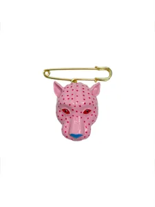 Vintage pink enamel leopard head brooch with gold safety pin quirky fashion suit coat pin