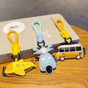 Kreativer Leder Fahrzeug Schlüsselanhänger süße Flugzeug Bus Tasche Anhänger Accessoires