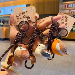 Original Design Resin Wood Carving Style Cute Bird Keychain Couple Key Chain Bag Pendant Decorative Accessory